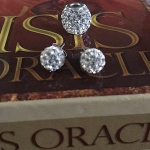 Diamond Pendant & Earring set ❤️